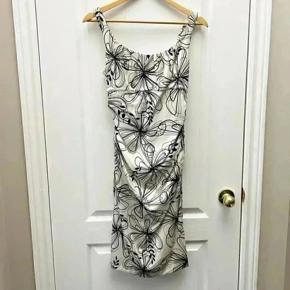 London Times Sheath Dress Sleeveless Ruched Bodycon Ivory & Black Size 4 - Picture 3 of 16